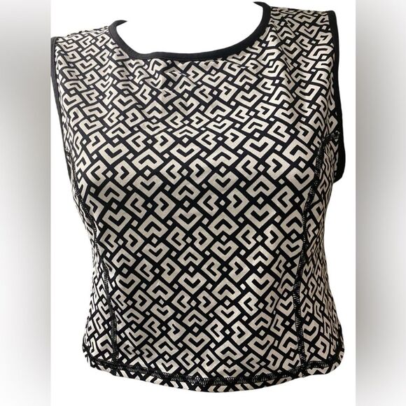 Lucy High Expectations Crop Tank Top Cut Out Back Black White Geometric Print - Picture 6 of 11